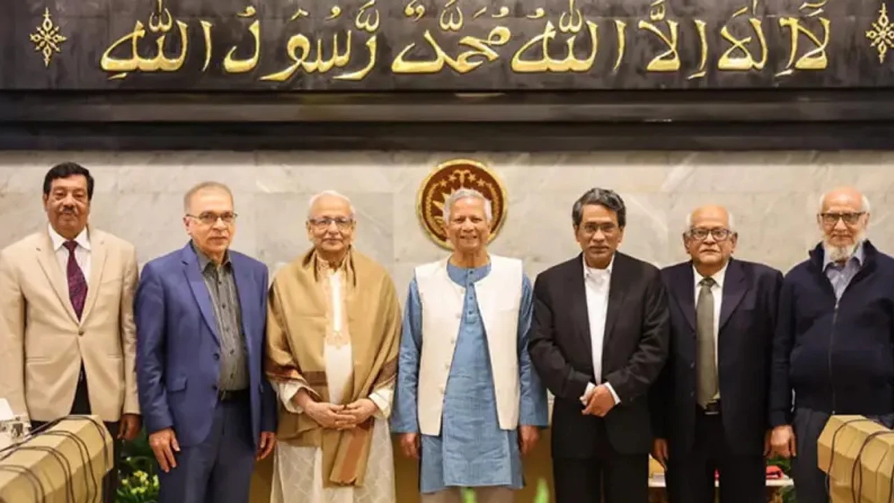 Chief Adviser Praises Effective Role of National Consensus Commission