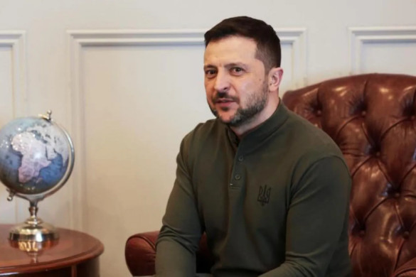 Trump commends Zelensky ahead of White House talks