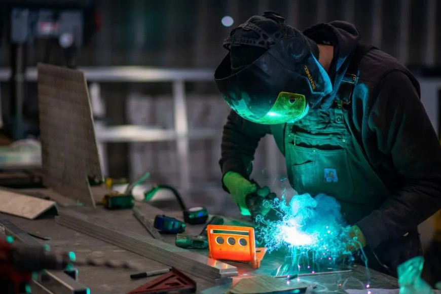 Trump announces 25% tariffs on all steel and aluminium imports